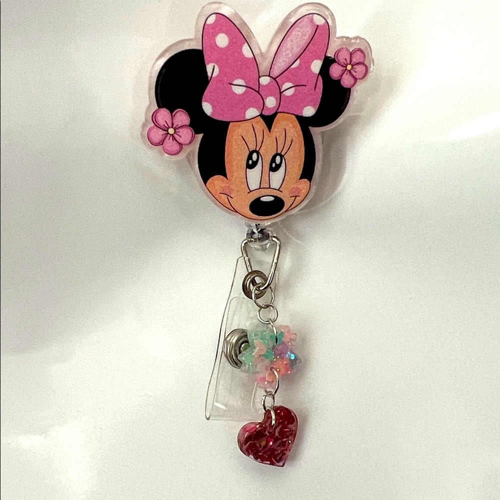 New Minnie Mouse Pink Badge reel with cute charms
